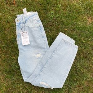 *NEW* Zara Light-Washed MOM fit ankle jeans!